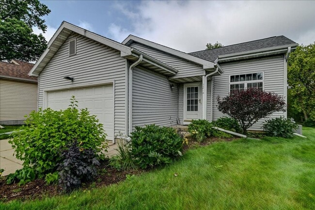 Building Photo - 1214 Carpenter St