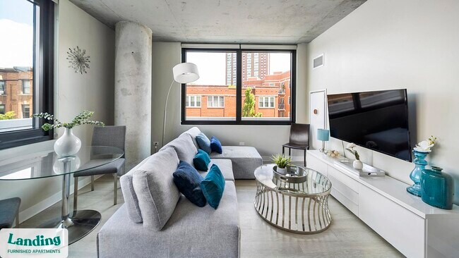 Photo - 4611 N Broadway Unit 212.1405810