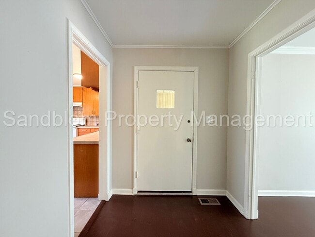 Photo - 2614 S Urbana Ave