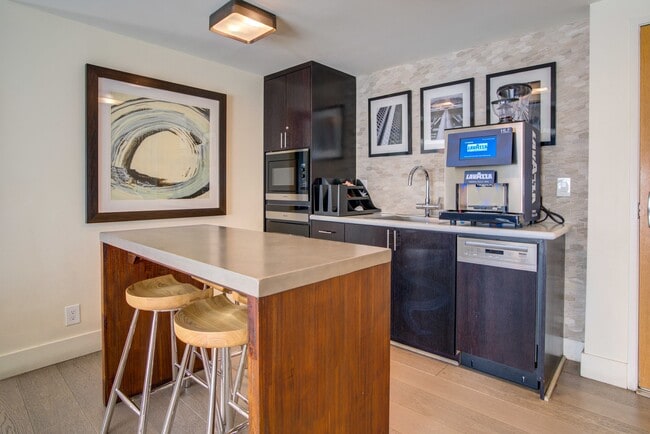 Photo - Towers at Rincon