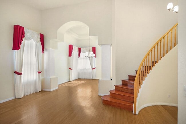 Building Photo - 5 BED Summerlin home w/ 1ST FLOOR BED AND 3/4 BATH