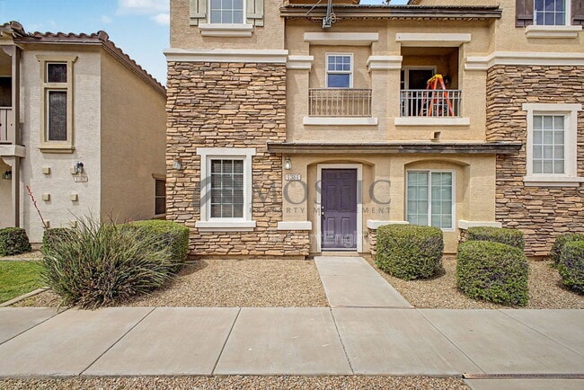 Photo - 1384 S Sabino Dr