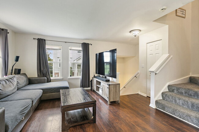 Photo - 361 Holiday Ln