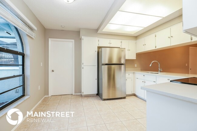 Photo - 16103 Villa Dr