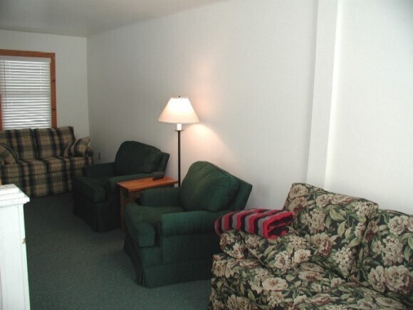 Photo - 214 Main St