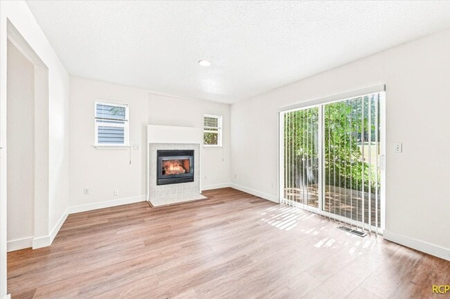 Photo - 3978 SW Pinewood Way Unit 3978
