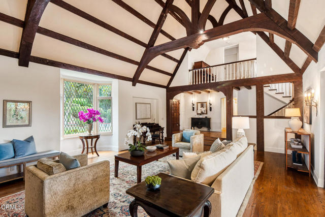 Photo - 790 Huntington Cir