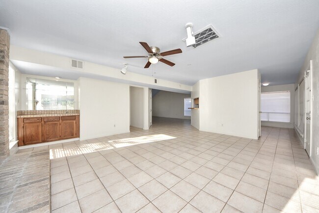Photo - 15614 Barbarossa Dr