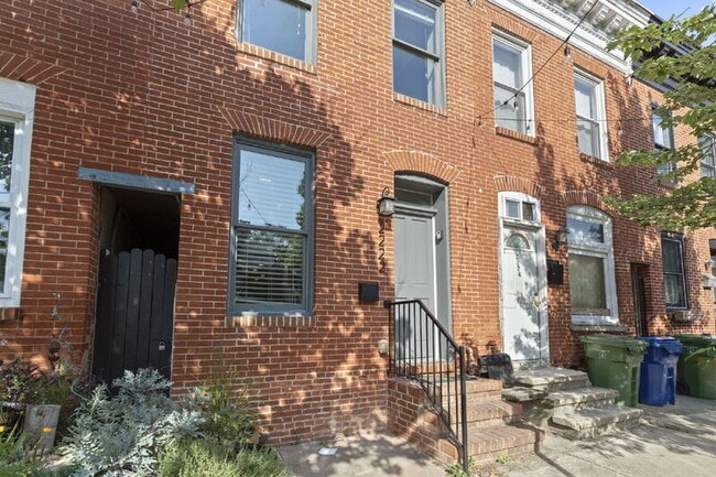 Building Photo - 2222 Essex St