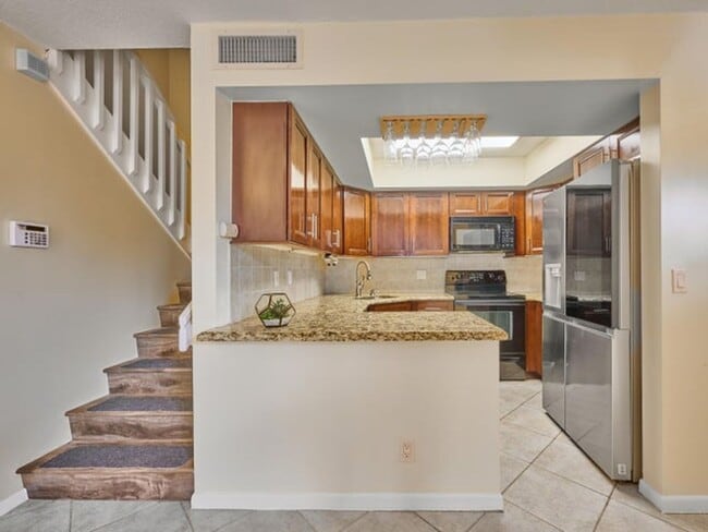 Photo - 4065 Village Dr