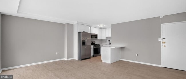 Photo - 922 24th St NW Unit 521