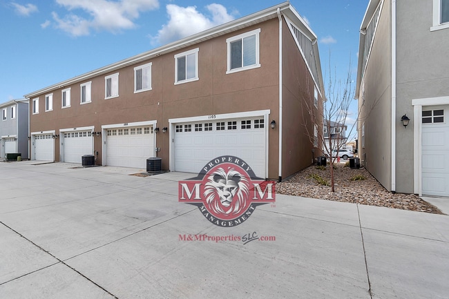 Photo - 3 Bed 2.5 Bath Townhome in Bluffdale