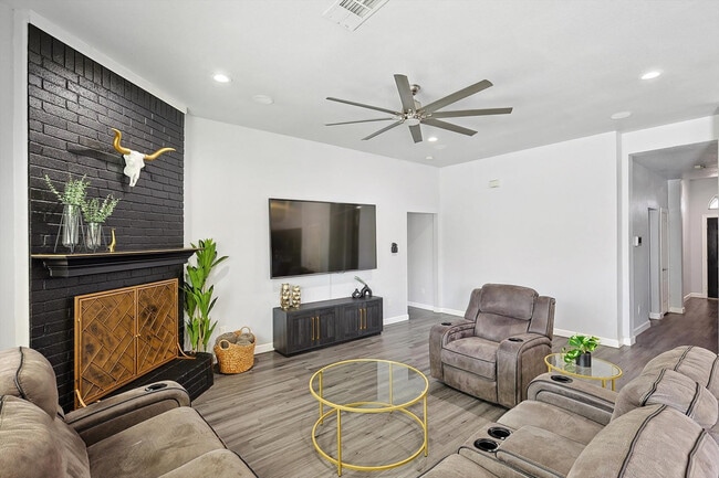 Photo - 521 E Robin Ct Unidad ID1056455P