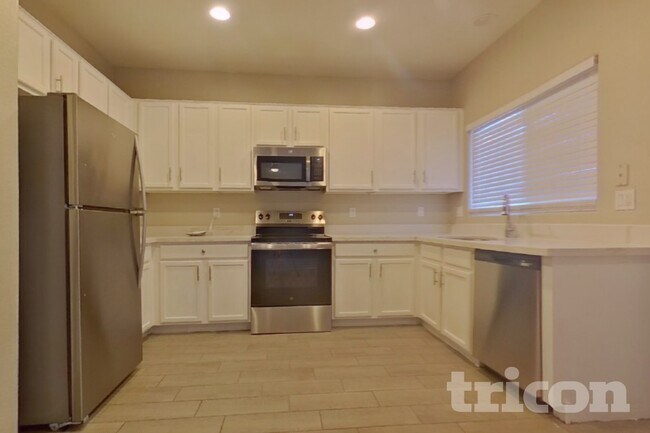 Photo - 14 N 126th Ave