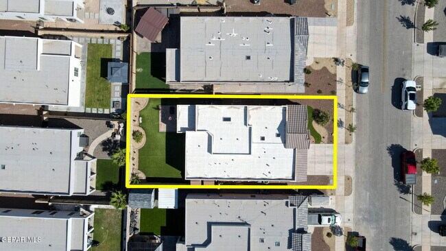 Photo - 1149 Stoke St