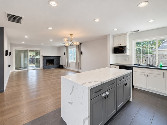 4610 Chateau Park Ct