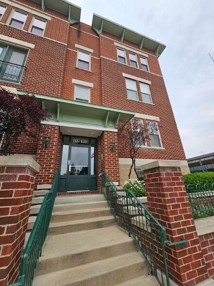 Photo - 120 E Mound St Unit 2