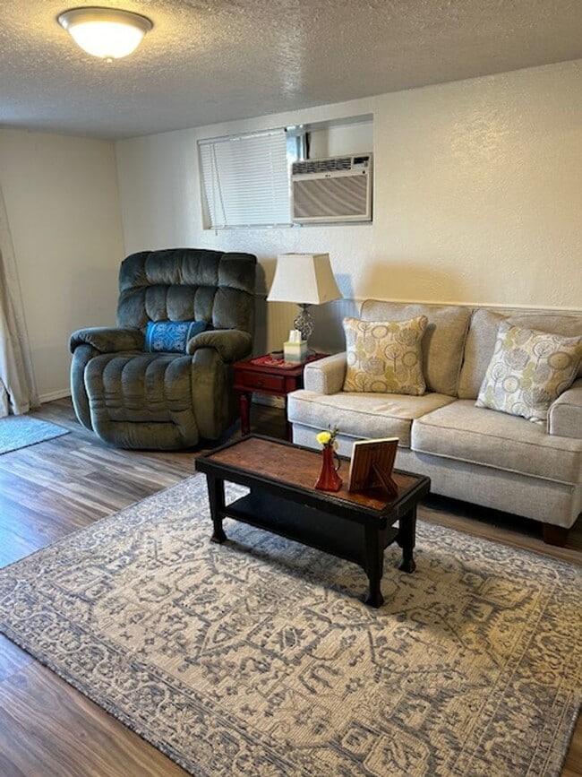 Photo - Whitman Duplex Unidad WDB