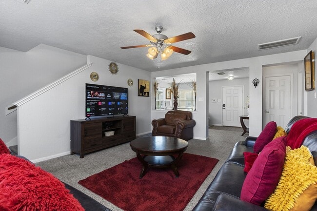 Photo - 29326 Legends Green Dr