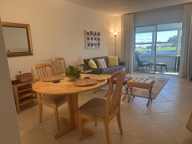 Photo - 1112 Lake Terrace Unit 208