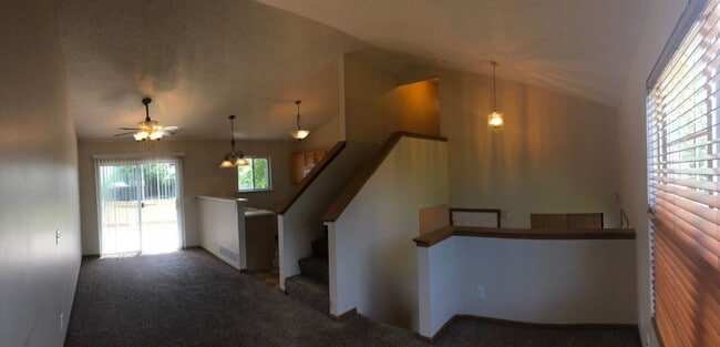 Photo - Gorgeous 3 Bedroom, 2 Bathroom Home minutes from Offutt Air Base