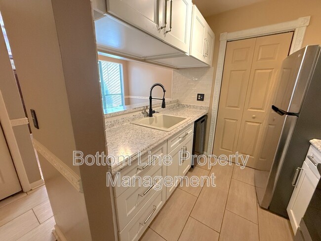 Photo - 4417 Sharon Chase Dr Unidad A