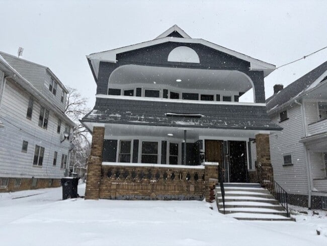 Building Photo - 3611 E 147th St Unit 2