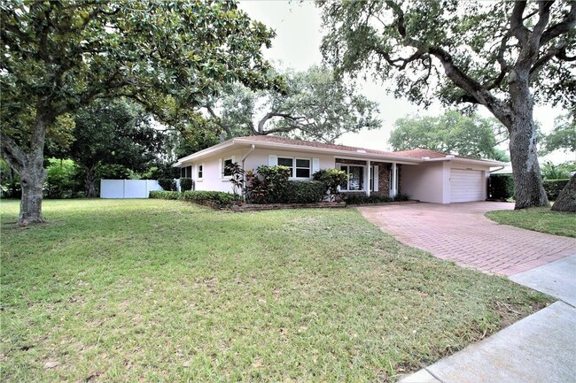 Photo - 1001 Brookside Dr Rental