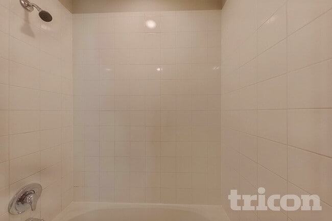 Photo - 881 Darst Dr