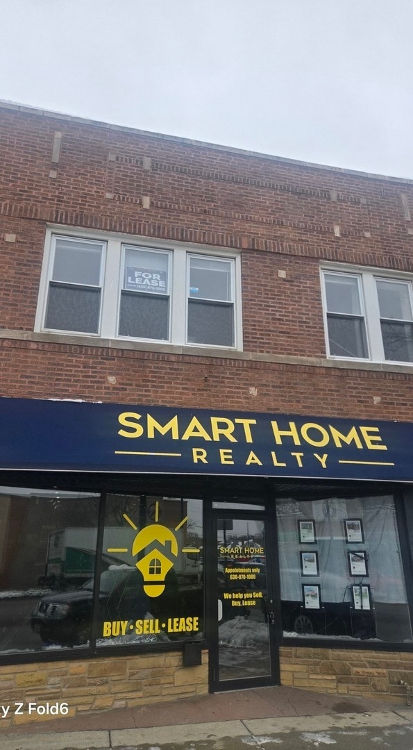 Building Photo - 5709 W Irving Park Rd Unit 2