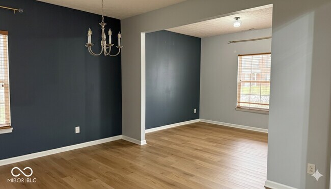 Photo - 645 Fireside Dr