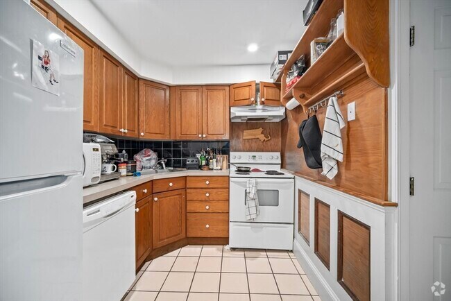 Building Photo - 163 W 2nd St Unit 3 Rental