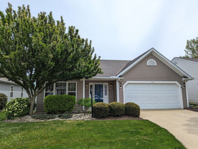 Building Photo - Spacious 3-Bedroom Ranch with Private Mast... Rental