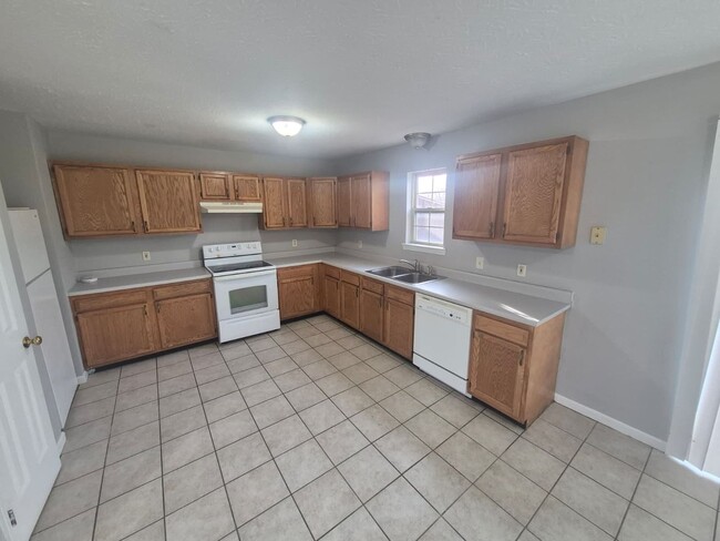 Photo - 13-15 Shenandoah Dr. Unit 13 Shenandoah Dr.