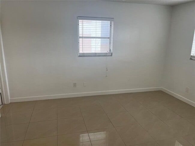 Photo - 2451 SW 82nd Ave Unit 207