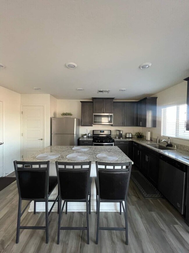 Photo - 4938 Amberlyn St
