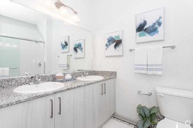The Shoreline w/Garage 1273sqft