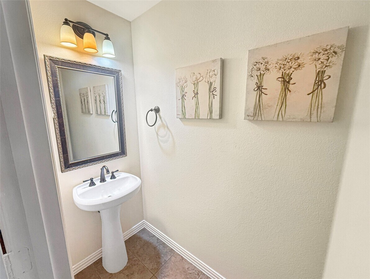 Photo - 154 Bauer Point Cir