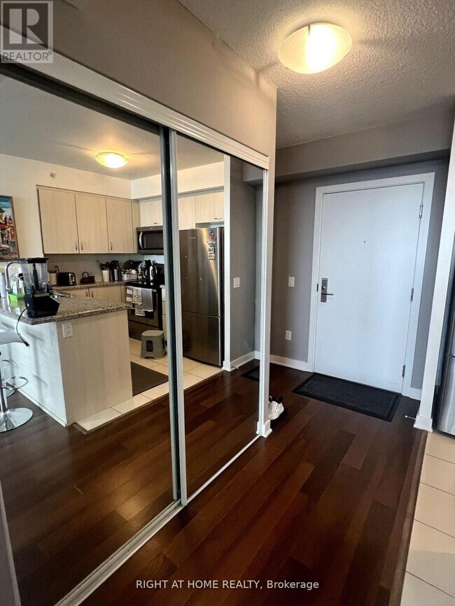 Photo - 5740 Yonge St Unit 1603