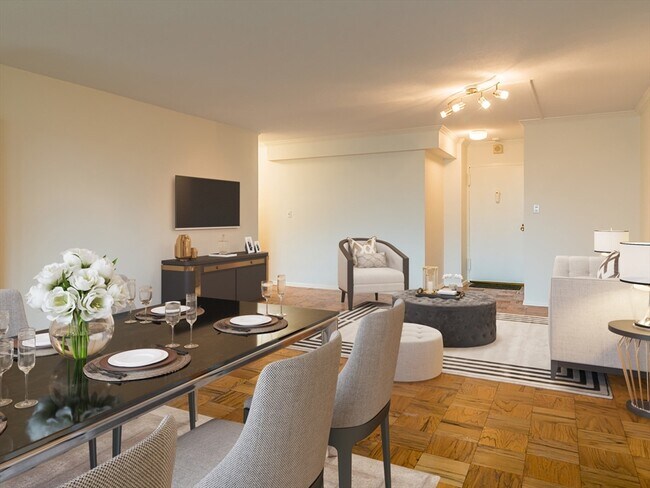 Photo - 9 Hawthorne Pl Unit 7N