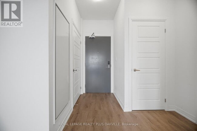 Photo - 3285 Carding Mill Trail Unit 407