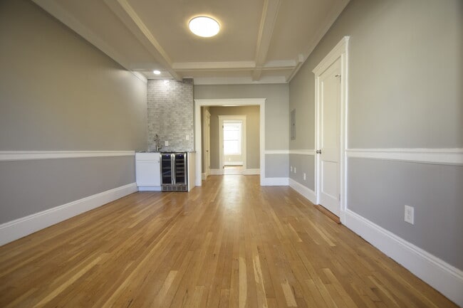 Photo - 142 Sutherland Rd Unit #2