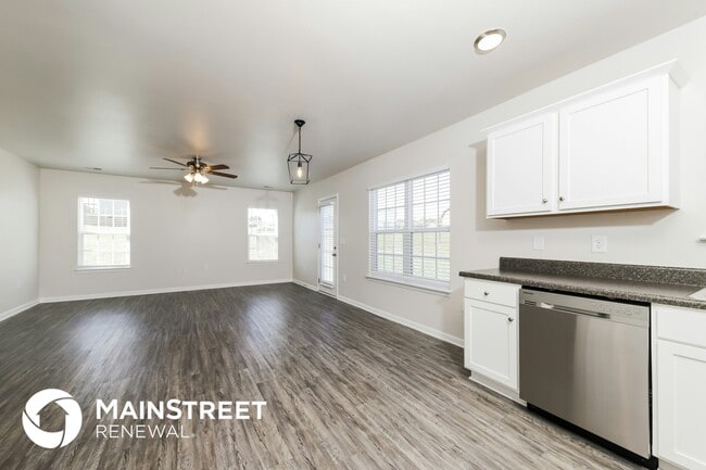 Photo - 6166 Brentwood Pk Dr