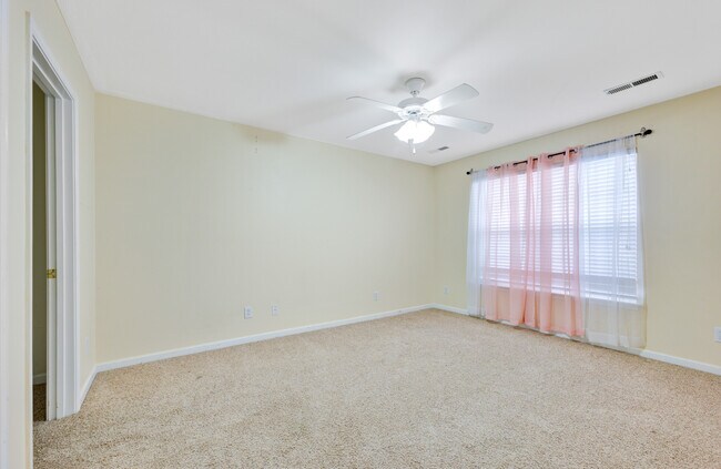Photo - 8849 Jenny Lind St