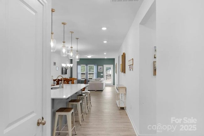 Photo - 106 Aspire Cir