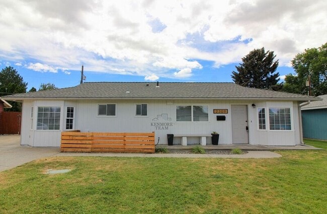 Building Photo - 2309 Boise St Rental