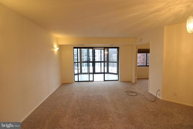 Photo - 1600 N Oak St Apartment Unit 1229