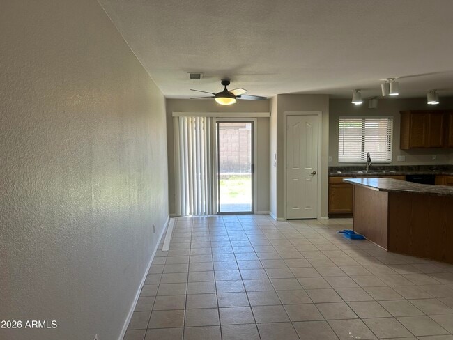 Photo - 16112 N 138th Dr