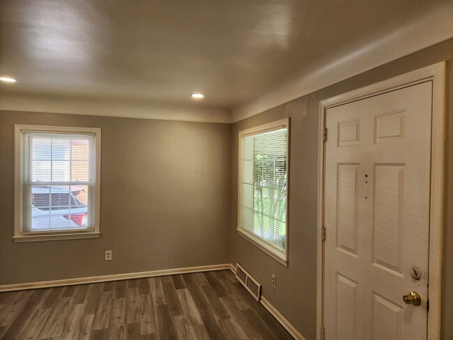 Photo - 11627 Bramell