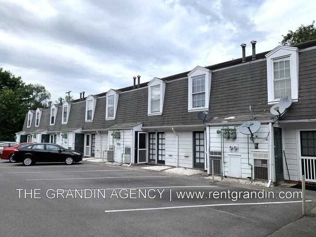 Photo - 1803 Grandin Rd SW